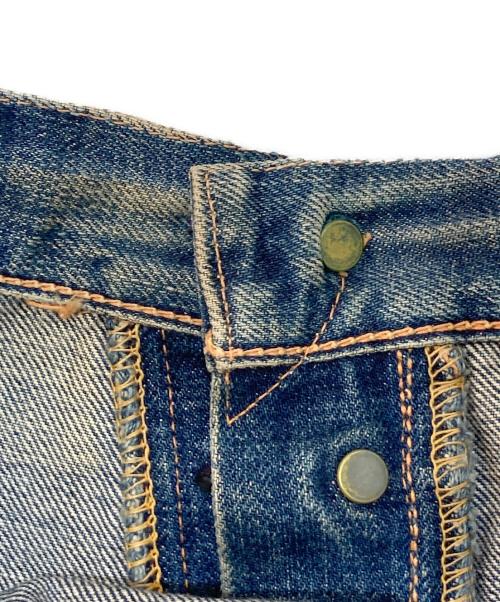 EVISU（エヴィス）EVISU (エヴィス) 2001 NO.1 SPECIAL 赤刺繍デニムパンツ インディゴ サイズ:W36×L35の古着・服飾アイテム