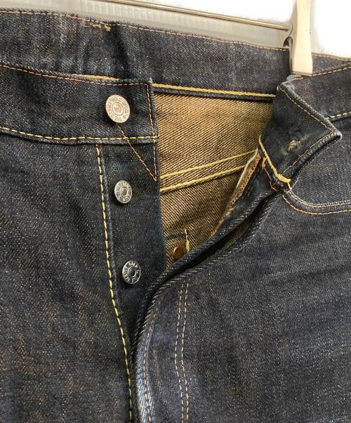 THE STRIKE GOLD（ストライクゴールド）THE STRIKE GOLD (ストライクゴールド) デニムパンツ インディゴ サイズ:38の古着・服飾アイテム