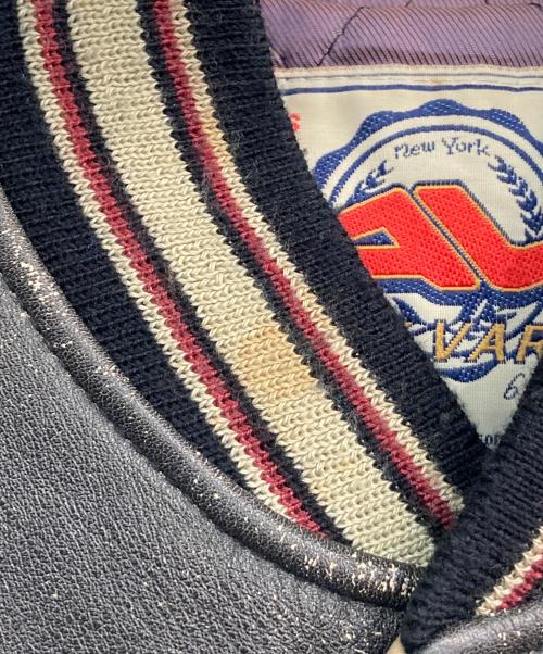 AVIREX（アヴィレックス）AVIREX (アヴィレックス) HORSEHIDE バーシティレザージャケット ブラック×ベージュ サイズ:Mの古着・服飾アイテム