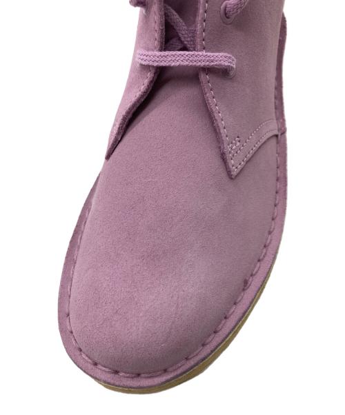 CLARKS ORIGINALS（クラークス オリジナルズ）Clarks Originals (クラークス オリジナルズ) デザートブーツ ラベンダースエード サイズ:7 1/2Mの古着・服飾アイテム
