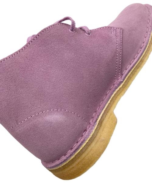 CLARKS ORIGINALS（クラークス オリジナルズ）Clarks Originals (クラークス オリジナルズ) デザートブーツ ラベンダースエード サイズ:7 1/2Mの古着・服飾アイテム