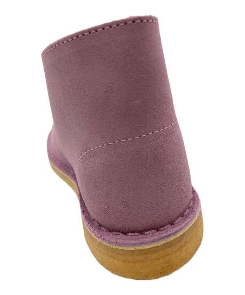 CLARKS ORIGINALS（クラークス オリジナルズ）Clarks Originals (クラークス オリジナルズ) デザートブーツ ラベンダースエード サイズ:7 1/2Mの古着・服飾アイテム