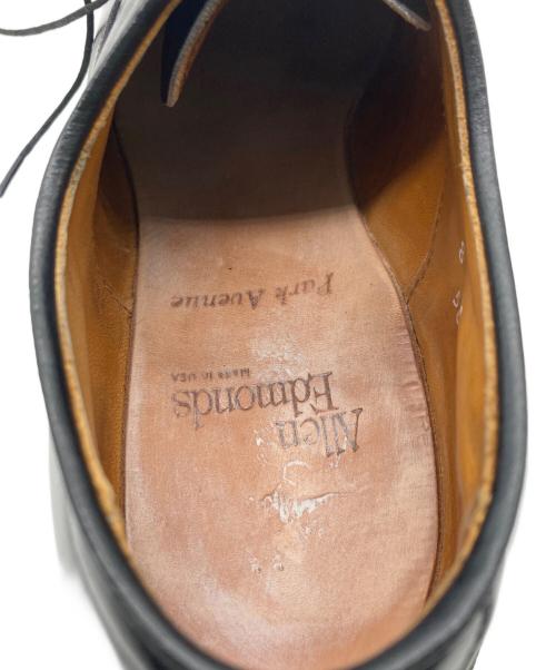 Allen Edmonds（アレン エドモンズ）Allen Edmonds (アレン エドモンズ) パンチドキャップトゥ ドレスシューズ ブラック サイズ:8の古着・服飾アイテム