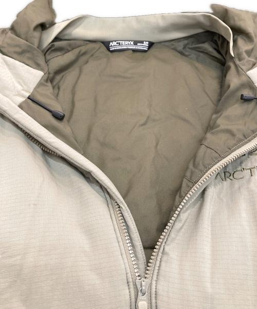 ARC'TERYX（アークテリクス）ARC'TERYX (アークテリクス) ATOM AR HOODY　24105-129829 ディストーション(Distortion) サイズ:Sの古着・服飾アイテム