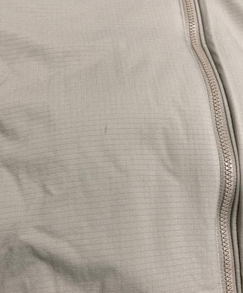 ARC'TERYX（アークテリクス）ARC'TERYX (アークテリクス) ATOM AR HOODY　24105-129829 ディストーション(Distortion) サイズ:Sの古着・服飾アイテム