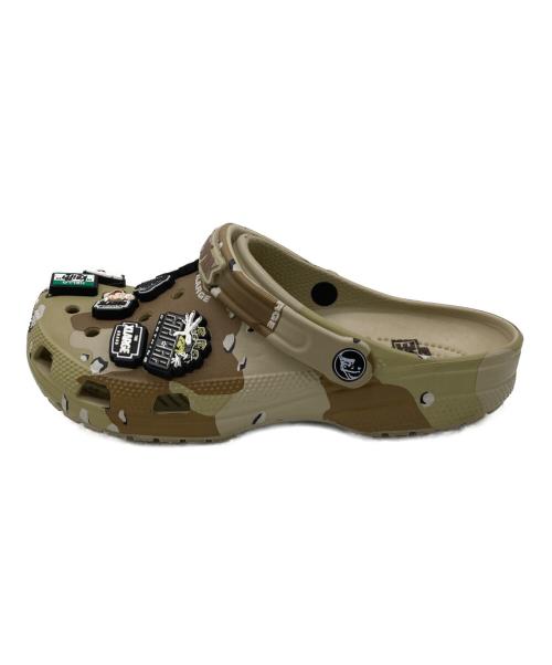 X-LARGE（エクストララージ）X-LARGE (エクストララージ) crocs (クロックス) サンダル カーキ サイズ:26cmの古着・服飾アイテム