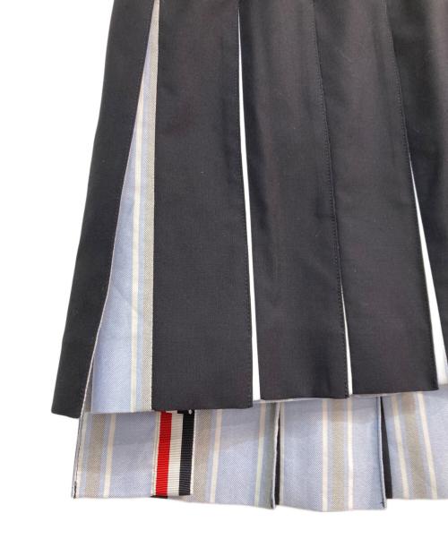 Thom Browne（トムブラウン）Thom Browne (トムブラウン) Plain Weave 4-Bar Pleated Mini Skirt ネイビー サイズ:36の古着・服飾アイテム