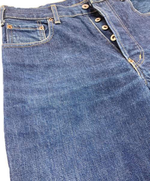 LEVI'S（リーバイス）LEVI'S (リーバイス) 701XX復刻デニムパンツ　ボタン裏J22 日本製 赤耳 BIG E  JB517 インディゴ サイズ:W34×L33の古着・服飾アイテム