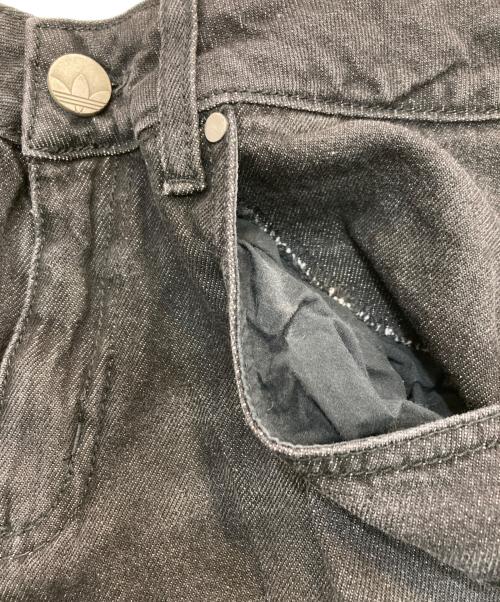 adidas（アディダス）adidas (アディダス) アディカラー デニム Adilenium パンツ グレー サイズ:2730の古着・服飾アイテム