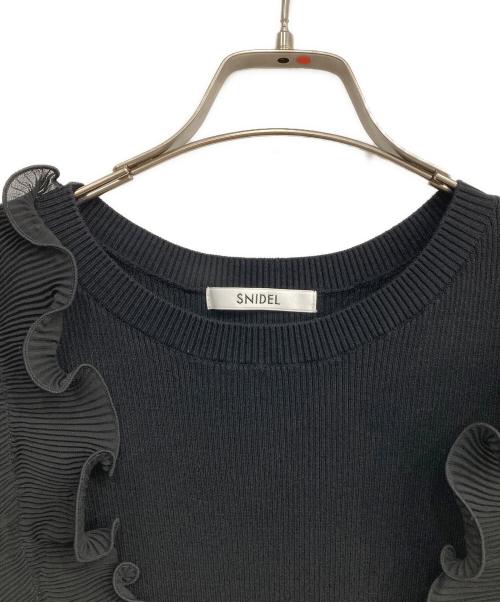 Snidel（スナイデル）Snidel (スナイデル) デザインフリルニットプルオーバー ブラック サイズ:FREEの古着・服飾アイテム