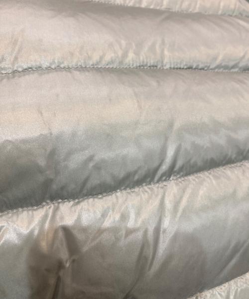 HERNO（ヘルノ）HERNO (ヘルノ) ジップフード付きパファージャケット　Resort　PI00089DR-12017 グリーン サイズ:40の古着・服飾アイテム