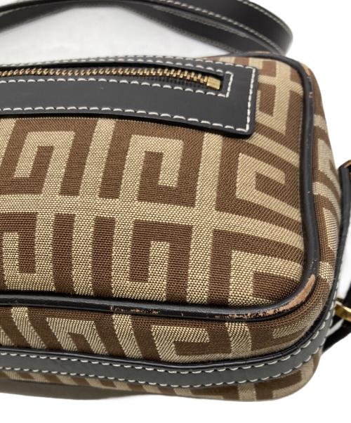 GIVENCHY（ジバンシィ）GIVENCHY (ジバンシィ) モノグラムスクエアショルダーバッグ ブラウン×ベージュの古着・服飾アイテム