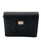 Salvatore Ferragamoサルヴァトーレ フェラガモ）の古着「GANCIO CITY GRAINY　22D514 736967」｜ブラック