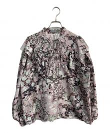 SEVEN TEN by MIHO KAWAHITO（セブン テン バイ ミホ カワヒト）の古着「プリントフリルブラウス　7A106」｜ピンク