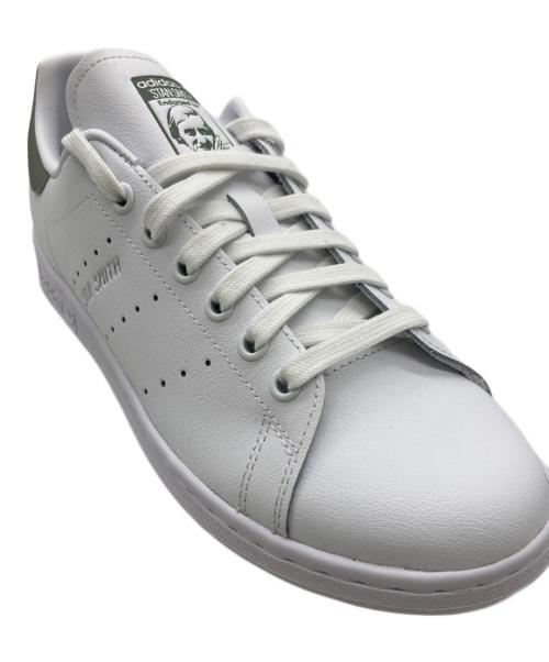 adidas（アディダス）adidas (アディダス) ローカットスニーカー ホワイト サイズ:25㎝ 未使用品の古着・服飾アイテム