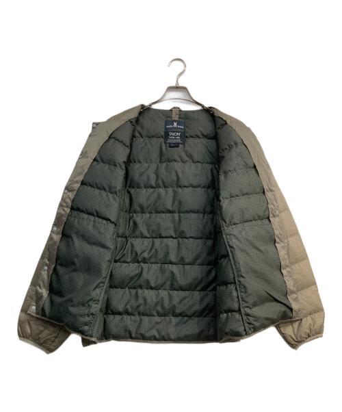 Psycho Bunny（サイコ バニー）Psycho Bunny (サイコ バニー) TAION (タイオン) クルーネックボタン ダウンジャケット カーキ サイズ:XLの古着・服飾アイテム