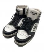 PRADAプラダ）の古着「トライアングルロゴ レザー ハイカットスニーカー　2TE182」｜ホワイト×ブラック