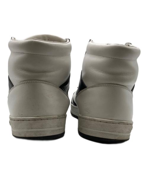 PRADA（プラダ）PRADA (プラダ) トライアングルロゴ レザー ハイカットスニーカー　2TE182 ホワイト×ブラック サイズ:7の古着・服飾アイテム