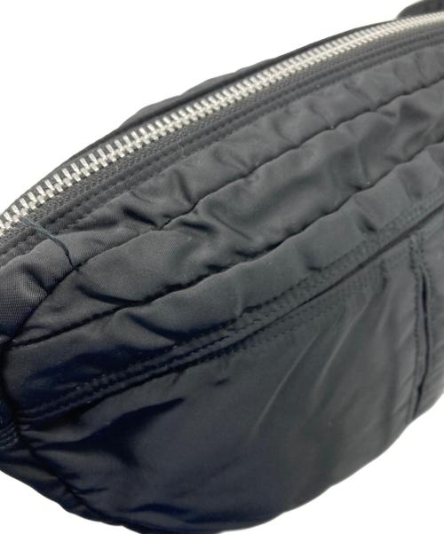 PORTER（ポーター）PORTER (ポーター) ハーフムーンショルダーバッグ ブラックの古着・服飾アイテム