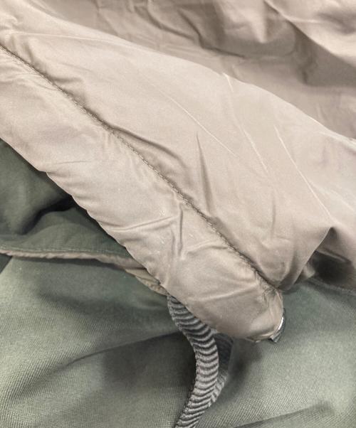 MONCLER（モンクレール）MONCLER (モンクレール) ナイロン切替えスウェットパーカー　H20918G00004 グリーン サイズ:Mの古着・服飾アイテム