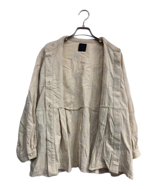 オオカミとフクロウ（オオカミトフクロウ）オオカミとフクロウ (オオカミトフクロウ) オオカミと重なる雪のカルテットコットン刺繍ブラウス ベージュ サイズ:Freeの古着・服飾アイテム