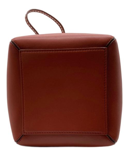 J&M DAVIDSON（ジェイ＆エム デヴィッドソン）J&M DAVIDSON (ジェイ＆エム デヴィッドソン) ツーバイフォー スタッズハンドルバケットバッグ ブラウン サイズ:-の古着・服飾アイテム