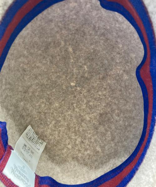 Vivienne Westwood（ヴィヴィアンウエストウッド）Vivienne Westwood (ヴィヴィアンウエストウッド) ORB刺繍 バスククロッシェ ベージュの古着・服飾アイテム