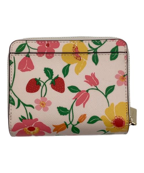 Kate Spade（ケイトスペード）Kate Spade (ケイトスペード) ストロベリーガーデンプリント スモールジップアラウンドバイフォールドウォレット ピンクの古着・服飾アイテム