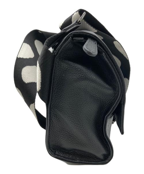 EAR（イア）EAR (イア) 柄ワイドテープショルダーバッグ ブラックの古着・服飾アイテム