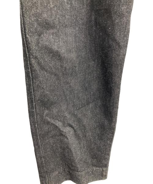 LEVI'S（リーバイス）LEVI'S (リーバイス) タックデニムパンツ ブラック サイズ: W28×L30の古着・服飾アイテム