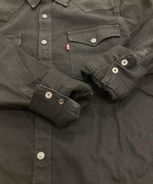 LEVI'S（リーバイス）LEVI'S (リーバイス) BARSTOWウエスタンシャツ　85744-0002 ブラック サイズ:S 未使用品の古着・服飾アイテム