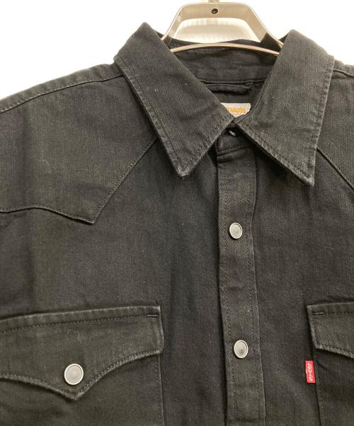 LEVI'S（リーバイス）LEVI'S (リーバイス) BARSTOWウエスタンシャツ　85744-0002 ブラック サイズ:S 未使用品の古着・服飾アイテム