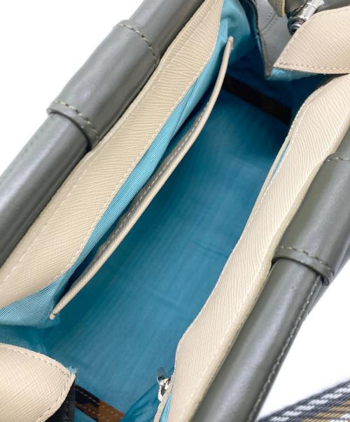 A.D.M.J.（エーディーエムジェイ）A.D.M.J. (エーディーエムジェイ) 口金式ラムレザークロスボディーバッグ カーキの古着・服飾アイテム