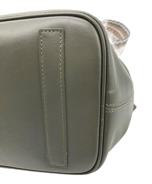 A.D.M.J.（エーディーエムジェイ）A.D.M.J. (エーディーエムジェイ) 口金式ラムレザークロスボディーバッグ カーキの古着・服飾アイテム