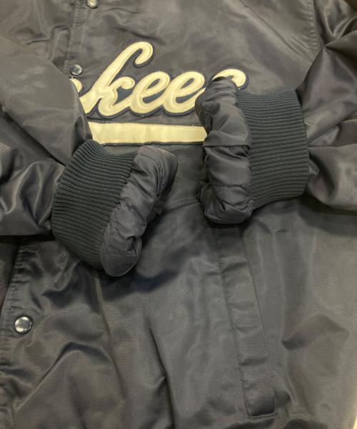 MAJESTIC ATHLETIC（マジェスティック アスレティック）Majestic Athletic (マジェスティック アスレティック) AUTHENTIC (オーセンティック) スタジャン ネイビー サイズ:Lの古着・服飾アイテム