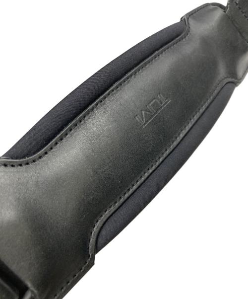 TUMI（トゥミ）TUMI (トゥミ) エクスパンダブル・オーガナイザー・レザー・コンピューター・ブリーフ ブラックの古着・服飾アイテム