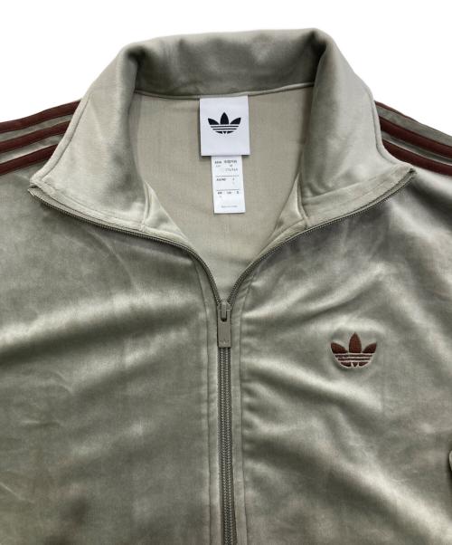 adidas（アディダス）adidas (アディダス) JOURNAL STANDARD (ジャーナルスタンダード) FIREBIRD VELOUR TRACK TOP　KD9377 クレイ サイズ:Lの古着・服飾アイテム