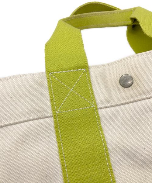 HERMES（エルメス）HERMES (エルメス) キャンバストートバッグ ベージュ×グリーンの古着・服飾アイテム