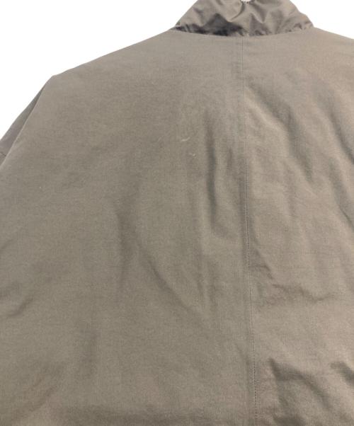 DESCENTE（デサント）DESCENTE (デサント) STAND COLLAR DOWN COAT オリーブの古着・服飾アイテム