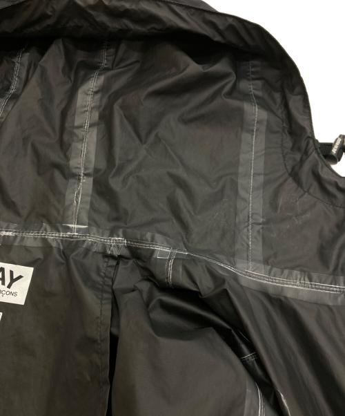 PLAY COMME des GARCONS（プレイコムデギャルソン）PLAY COMME des GARCONS (プレイコムデギャルソン) K-way (ケイウェイ) フーデッドジャケット ブラック サイズ:Ｍの古着・服飾アイテム