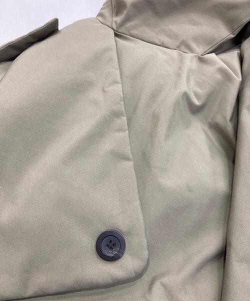 COLUMN（コラム）COLUMN (コラム) パフィーPコートダウンジャケット　22-140-01-100003 カーキ サイズ:36の古着・服飾アイテム