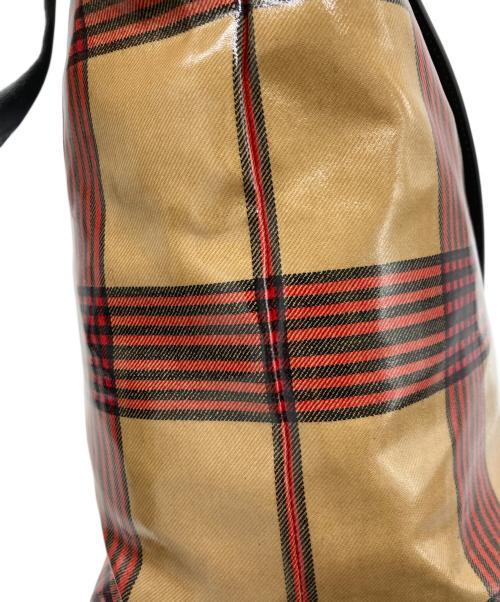 MACKINTOSH LONDON（マッキントッシュ ロンドン）MACKINTOSH LONDON (マッキントッシュ ロンドン) PVC チェック柄バッグ ベージュの古着・服飾アイテム