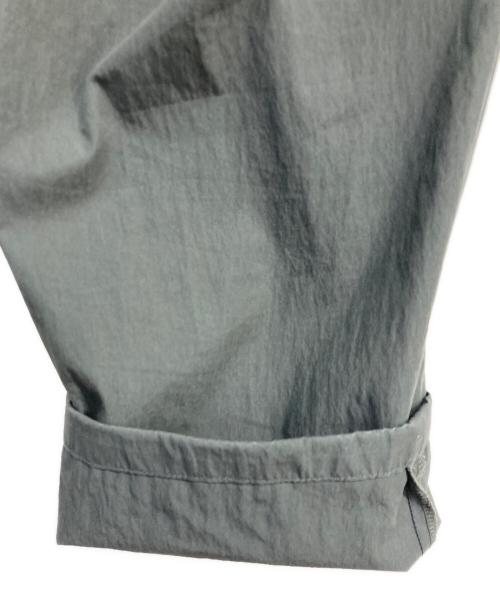 BEAMS PLUS（ビームスプラス）BEAMS PLUS (ビームスプラス) 1 Pleat Travel Comfort Cloth. グレー サイズ:XLの古着・服飾アイテム