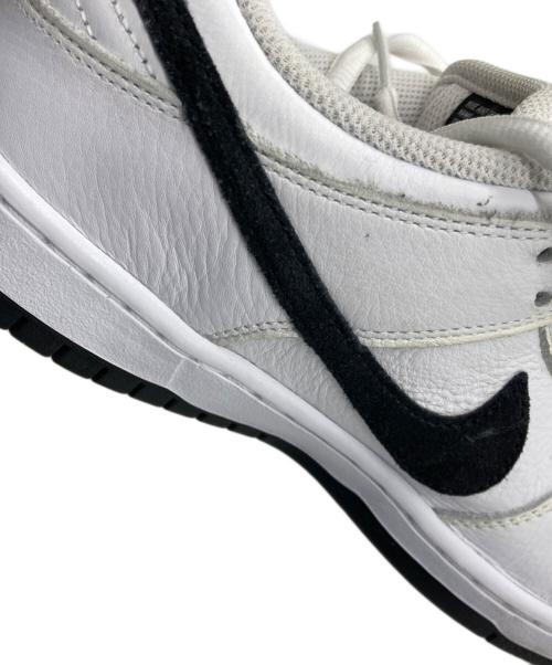 NIKE SB（ナイキエスビー）NIKE SB (ナイキエスビー) DUNK LOW PRO　HF3704-100 ホワイト×ブラック サイズ:26cmの古着・服飾アイテム
