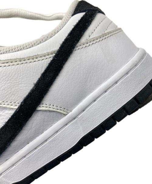 NIKE SB（ナイキエスビー）NIKE SB (ナイキエスビー) DUNK LOW PRO　HF3704-100 ホワイト×ブラック サイズ:26cmの古着・服飾アイテム