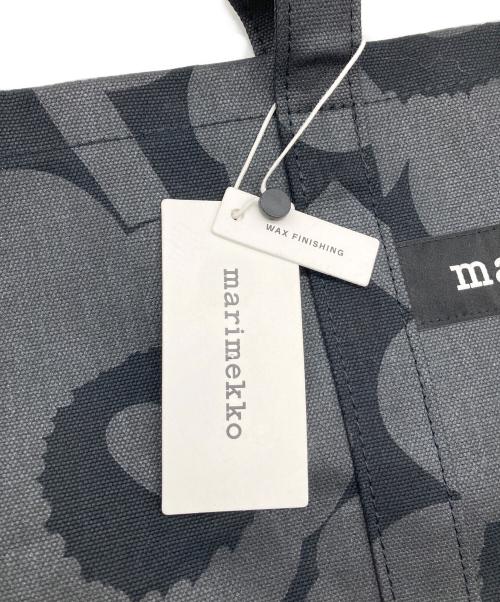 marimekko（マリメッコ）marimekko (マリメッコ) PERUSKASSI WX PIENI UNIKKO ブラック×グレー 未使用品の古着・服飾アイテム