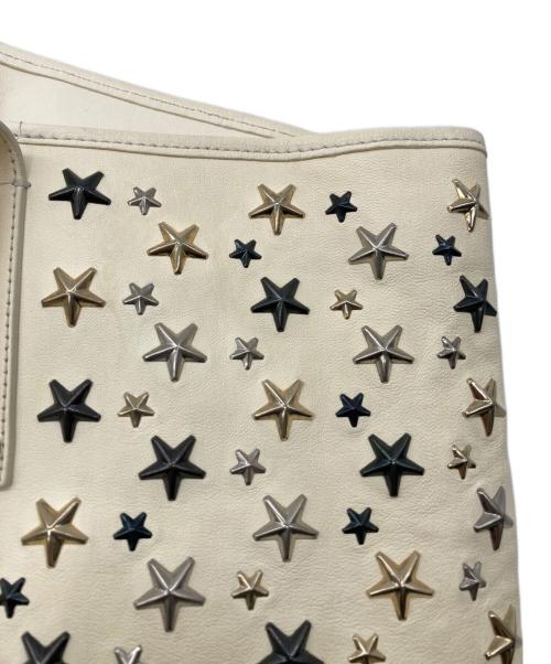 JIMMY CHOO（ジミーチュウ）JIMMY CHOO (ジミーチュウ) サシャ スタースタッズレザートートバッグ アイボリーの古着・服飾アイテム