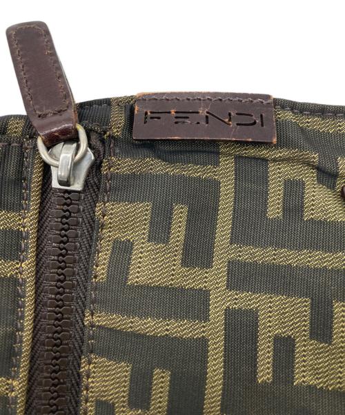 FENDI（フェンディ）FENDI (フェンディ) ズッカショルダーバッグ ブラウンの古着・服飾アイテム