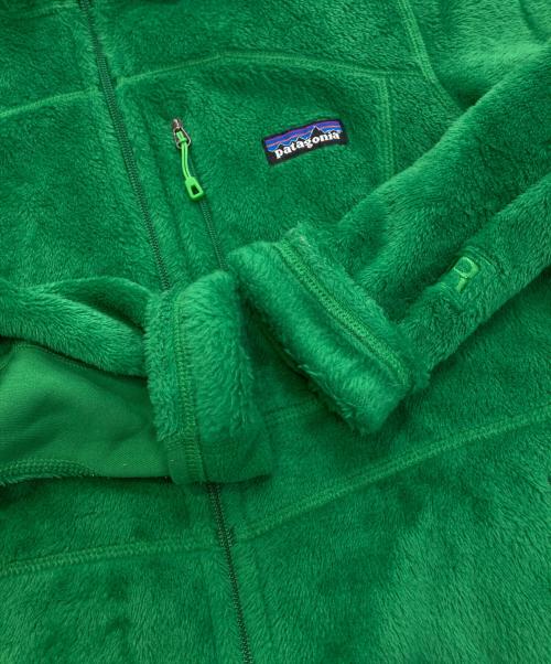 Patagonia（パタゴニア）Patagonia (パタゴニア) R2 FLEECE JACKET　25136 FA12 グリーン サイズ:XSの古着・服飾アイテム
