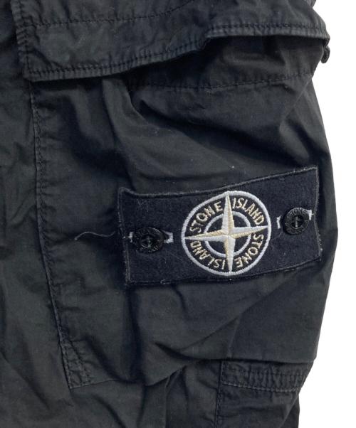 STONE ISLAND（ストーンアイランド）STONE ISLAND (ストーンアイランド) ガーメントダイコットンストレッチシャーリングテーパードカーゴパンツ　761531303 ブラック サイズ:30の古着・服飾アイテム